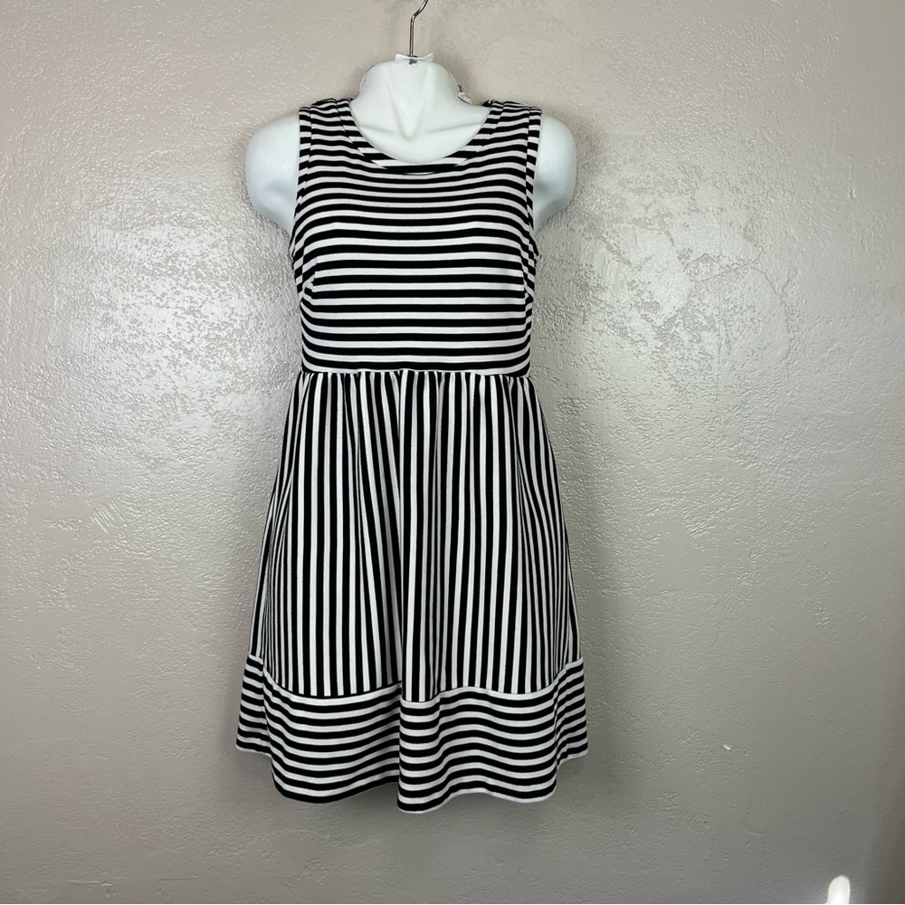 Daisy Fuentes women sleeveless black white‎ striped mini dress size M
